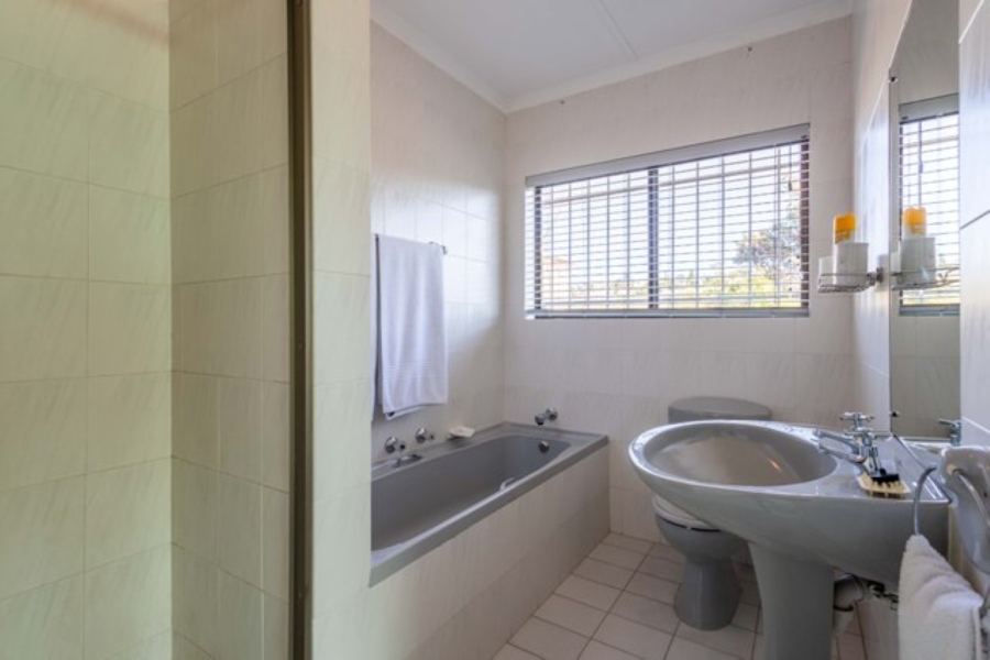 4 Bedroom Property for Sale in Seaside Longships Western Cape